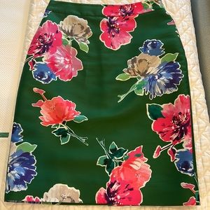 Kate spade Skirt the rules floral skirt size 6